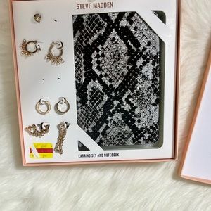 NEW Steve Madden earrings set and notebook womens